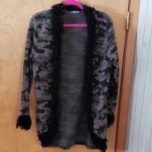 Milan kiss cardigan sweater